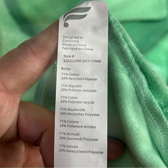 5 for $25🔥Fabletics Island Terry Boxy Button Up Shirt Medium - Picture 5 of 6